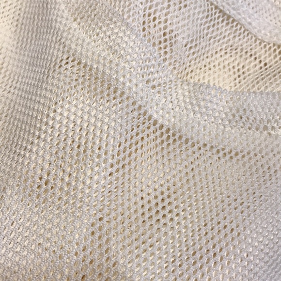 Swimsuit net coverup - Picture 4 of 8